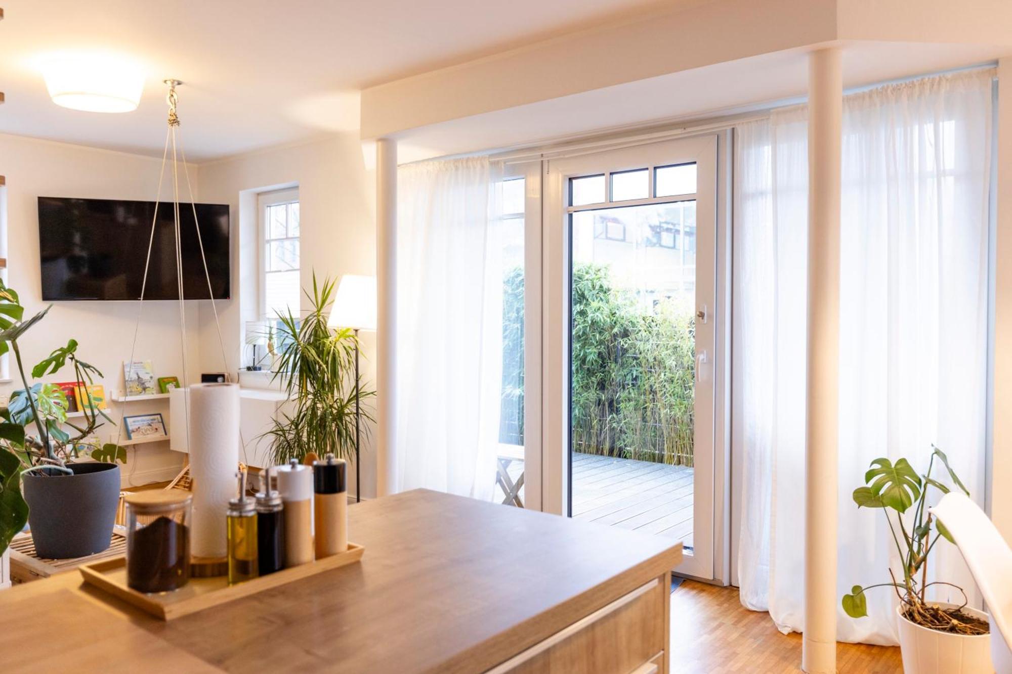 Smartfewo - Home - Zentral - Terrasse - Parkplatz Oldenburg Eksteriør billede